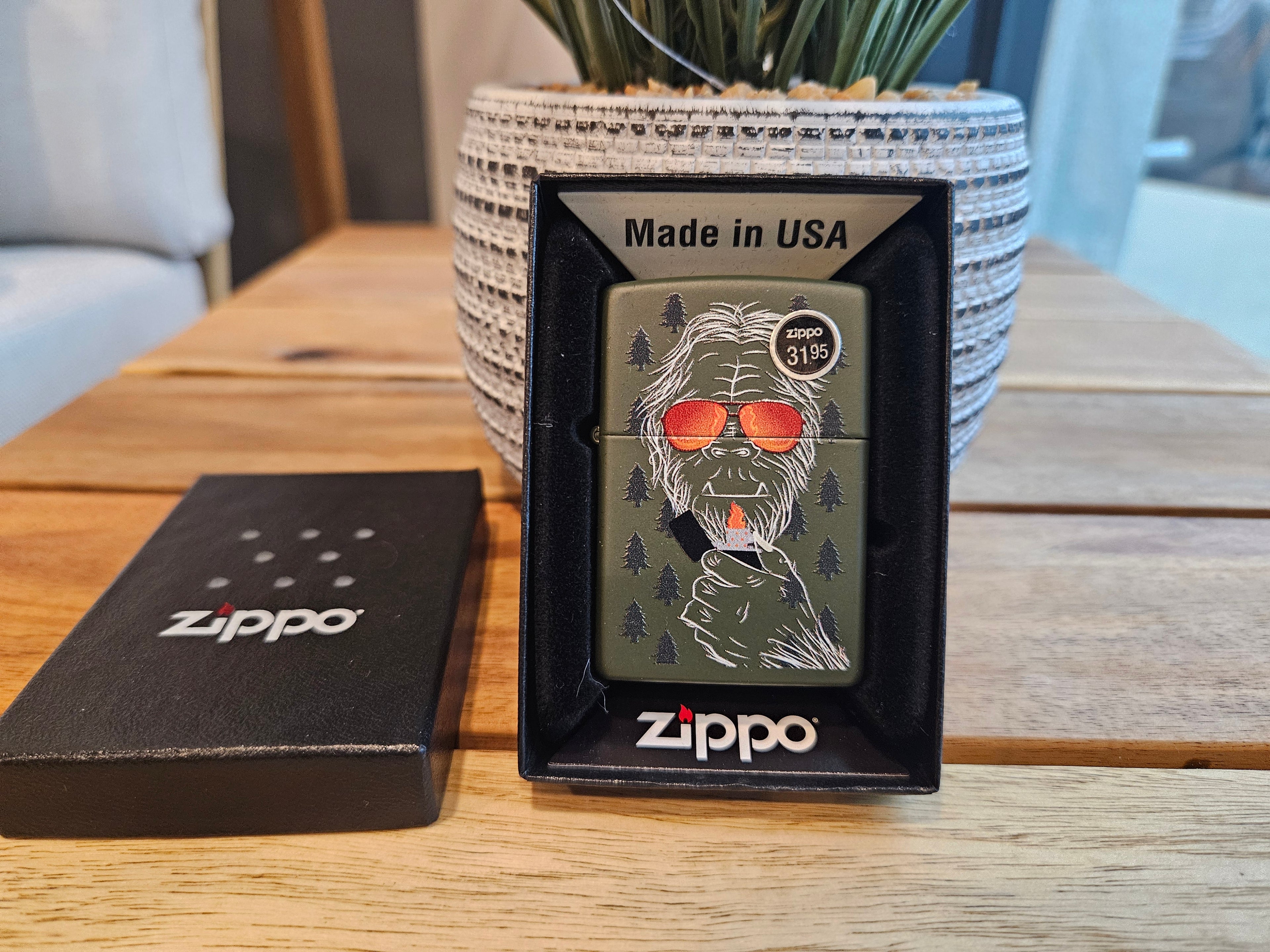 Zippo Lighter Zipsquatch Design Green Matte