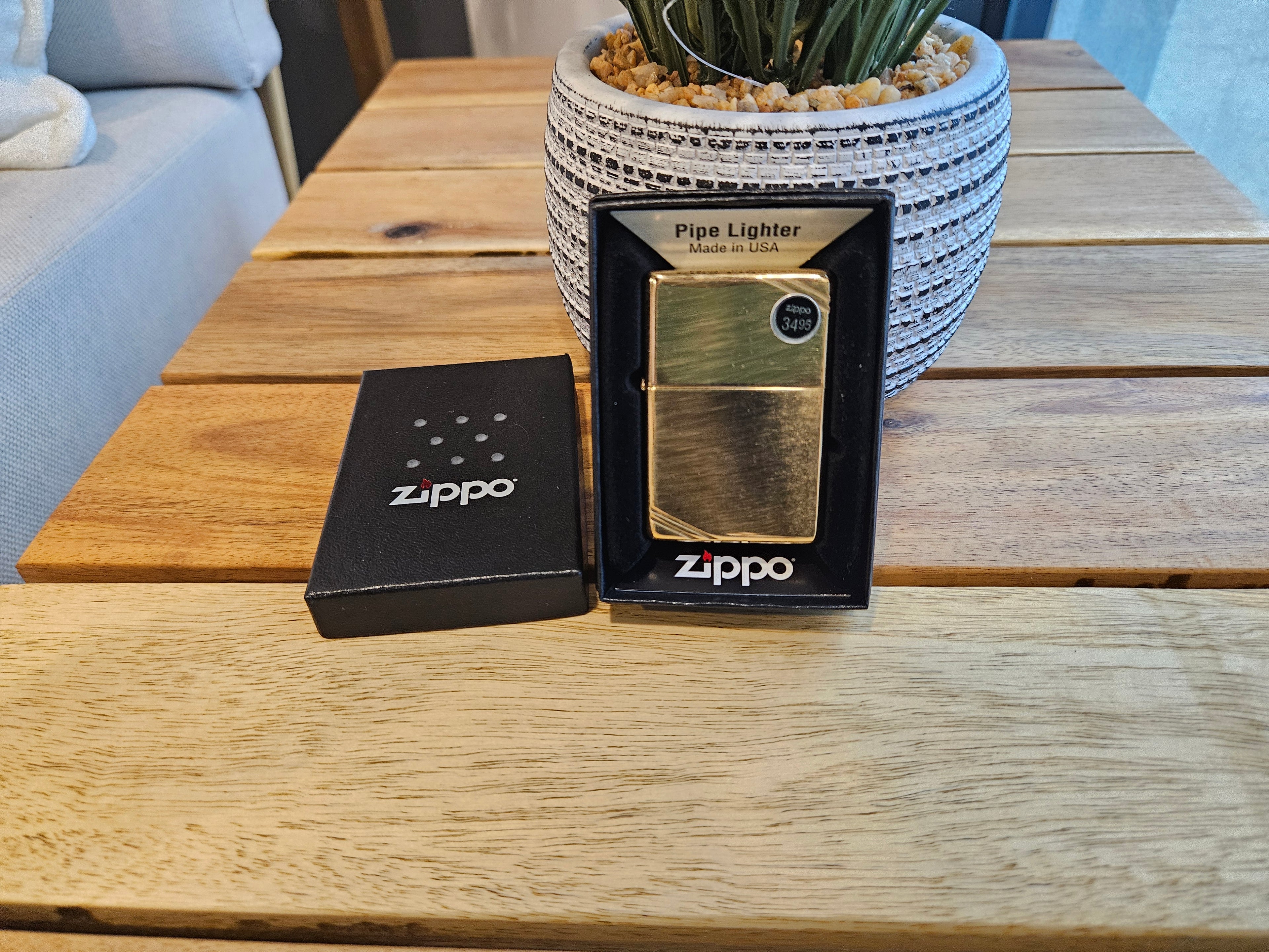 Zippo Pipe Lighter: Vintage Design